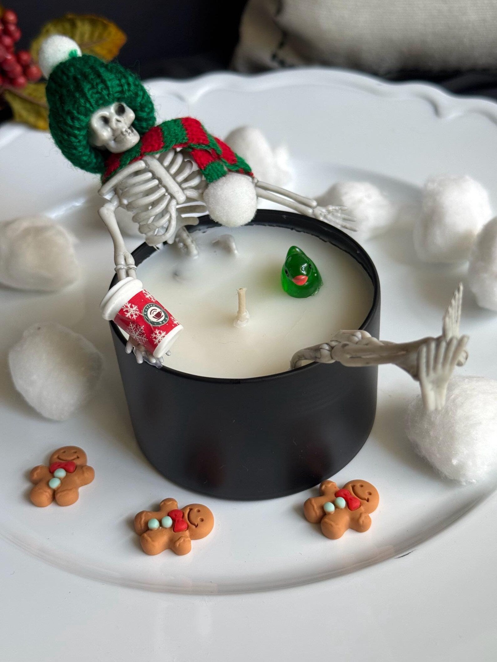 Skeleton Bath Christmas Candle