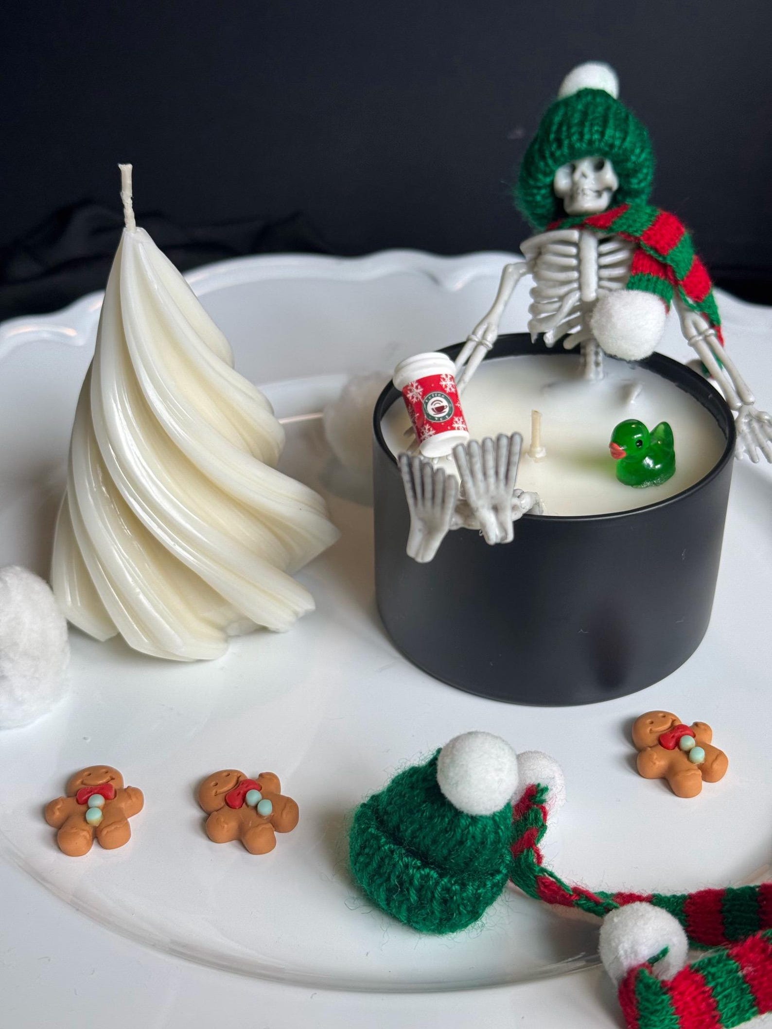 Skeleton Bath Christmas Candle