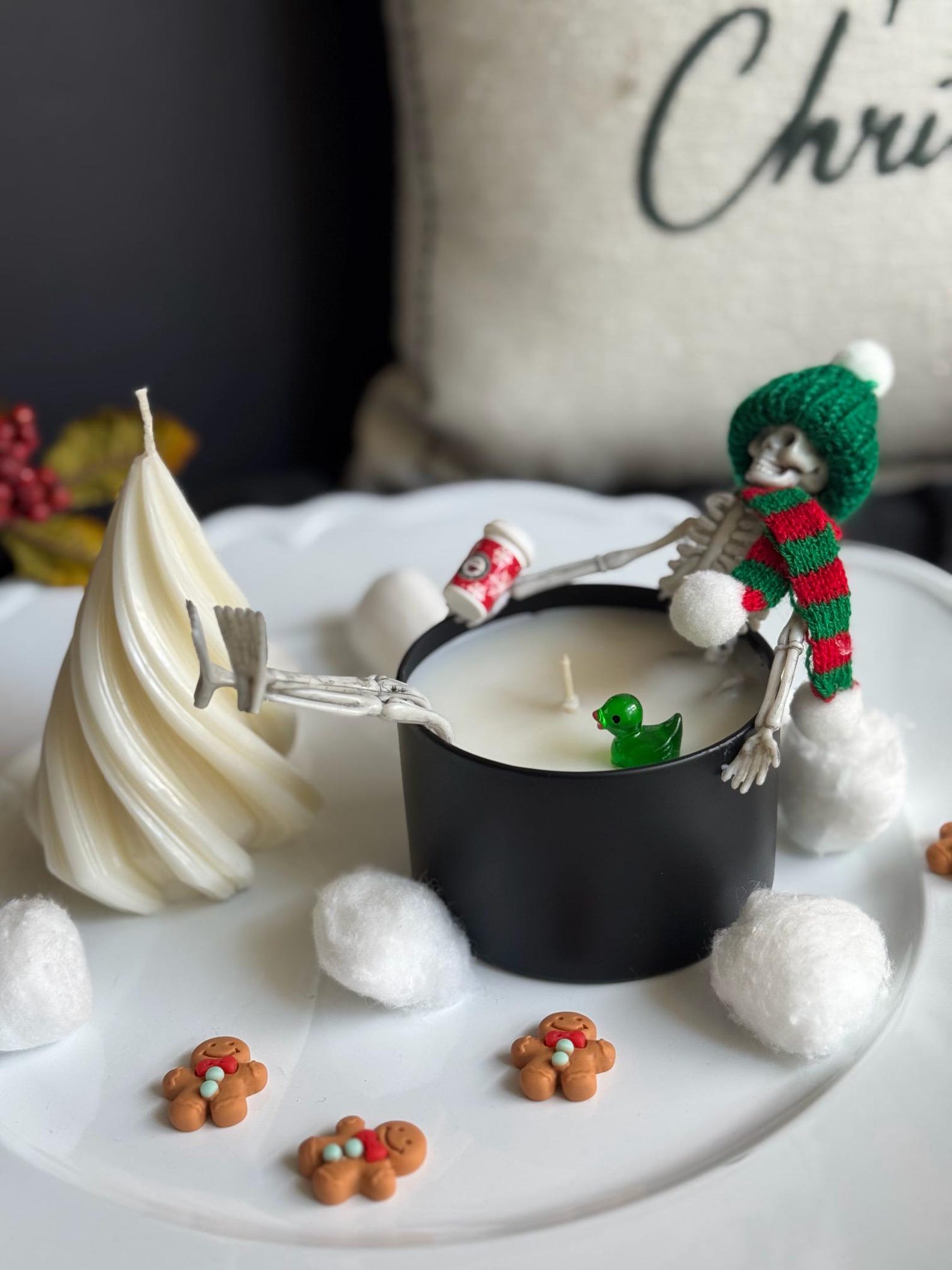Skeleton Bath Christmas Candle